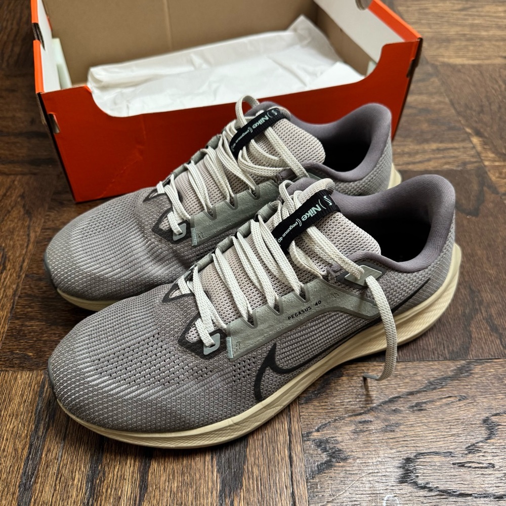 Nike Running Air Zoom Pegasus 40 PRM Men’s 11.5 w/ box iron ore/pewter/black